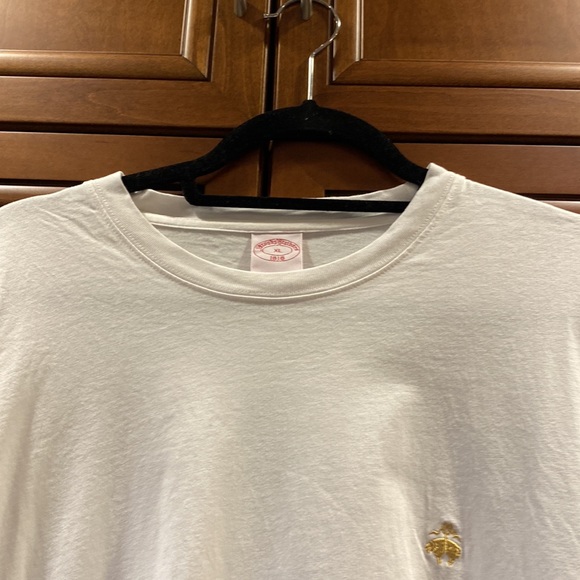 Brooks Brothers 100% cotton Crew Neck Gold Logo White T-shirt - Picture 3 of 6
